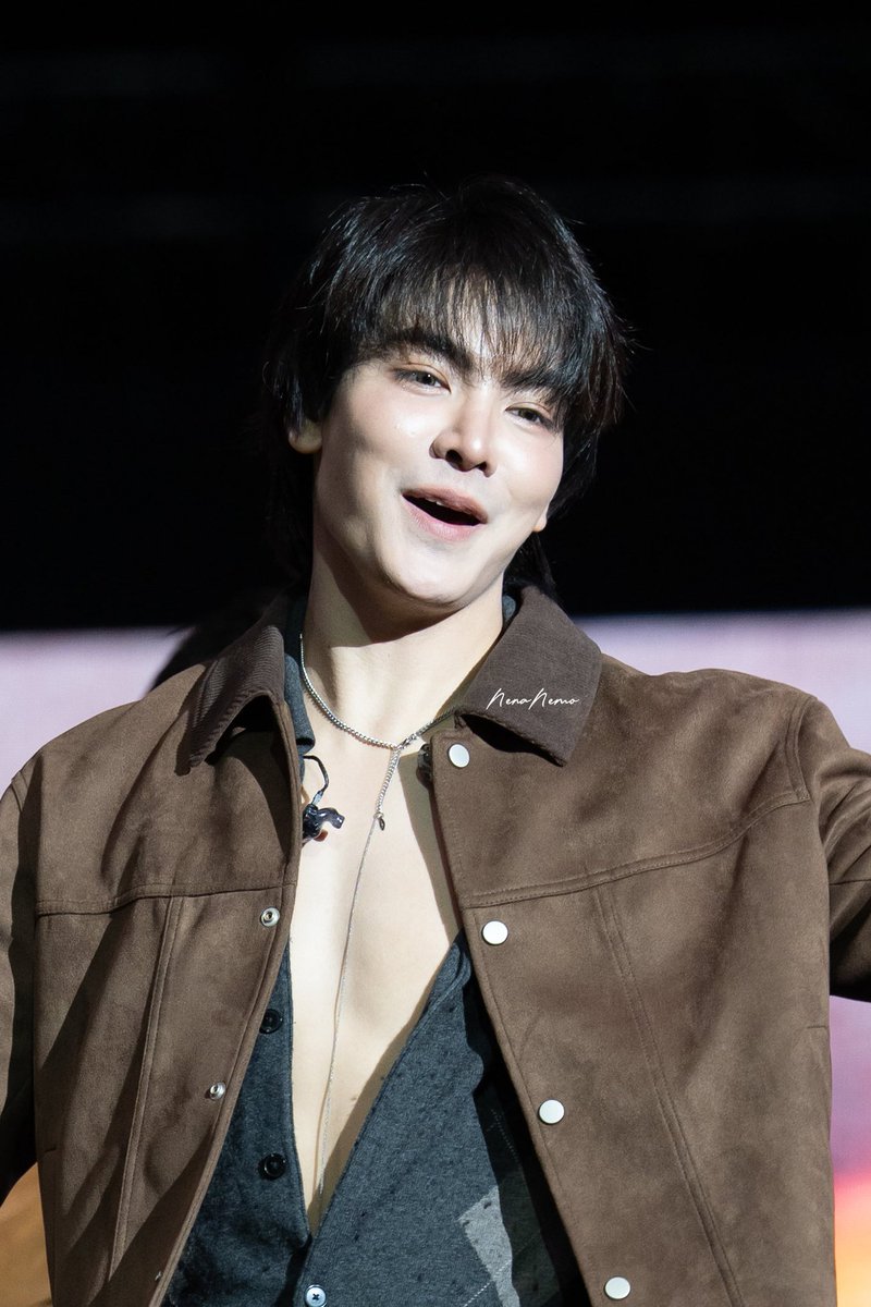 jaidee018's tweet photo. I am sorry but my heart is actually racing so fast after seeing him in such a cute adorable puppy look today. I want to squish him like how can someone nail both looks, yesterday was sexy and today was cute.🫠🫠🫠🫠

JOONGDUNK RACING CHAMPION
#LOLFanFest2026D2 https://t.co/FMtHXV0oxt