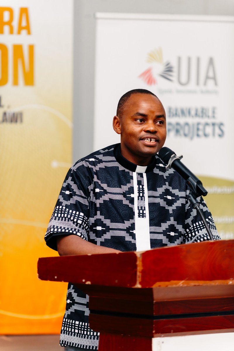 UgandaMFA's tweet photo. Rev. Fr. David Niwagaba, Chairman of #UGACOM, rallied the Ugandan community in Malawi—home to 300+ Ugandans working across diverse sectors. He thanked the @UGHighCommDAR for their outreaches to support the diaspora and called for establishment of a Consulate in Lilongwe to strengthen coordination, services, and diaspora engagement back home.
#UgandaDiaspora #UGACOM #Lilongwe #Malawi #Uganda