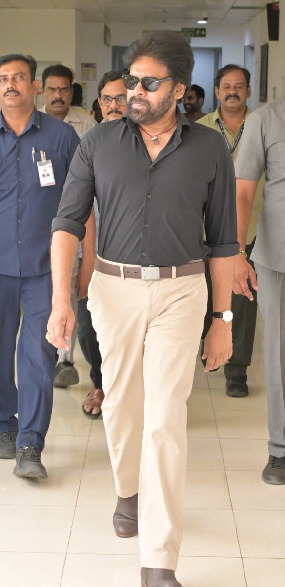 కొమరం పులి tweet media