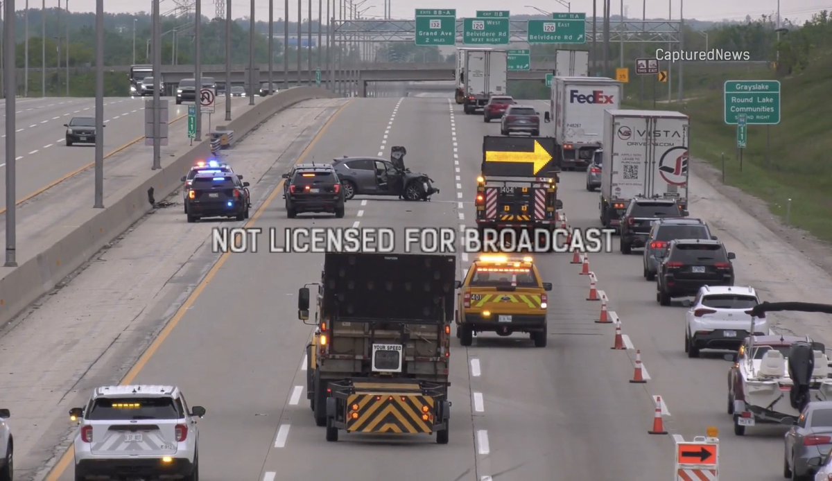 ImagesCu's tweet photo. 05/23/26 5:30 AM 
Fatal crash involving a Semi Tractor trailer at I-94 Westbound MM 11.7 Between OldPlain Road and Rt.120. One person confirmed deceased. Illinois State Police Investigating. @CapturedNews https://t.co/NxMbwA6EO5