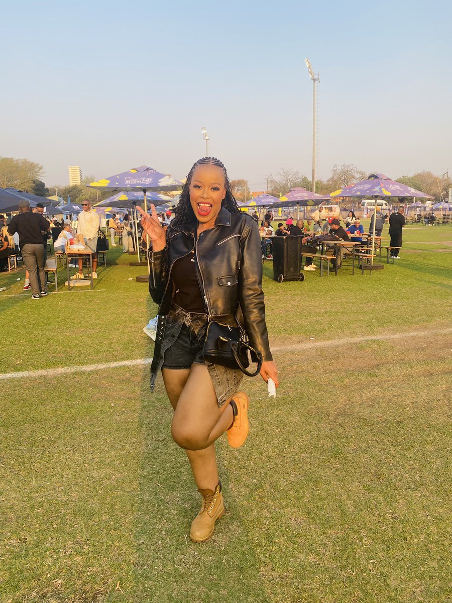 Miss Cee tweet media