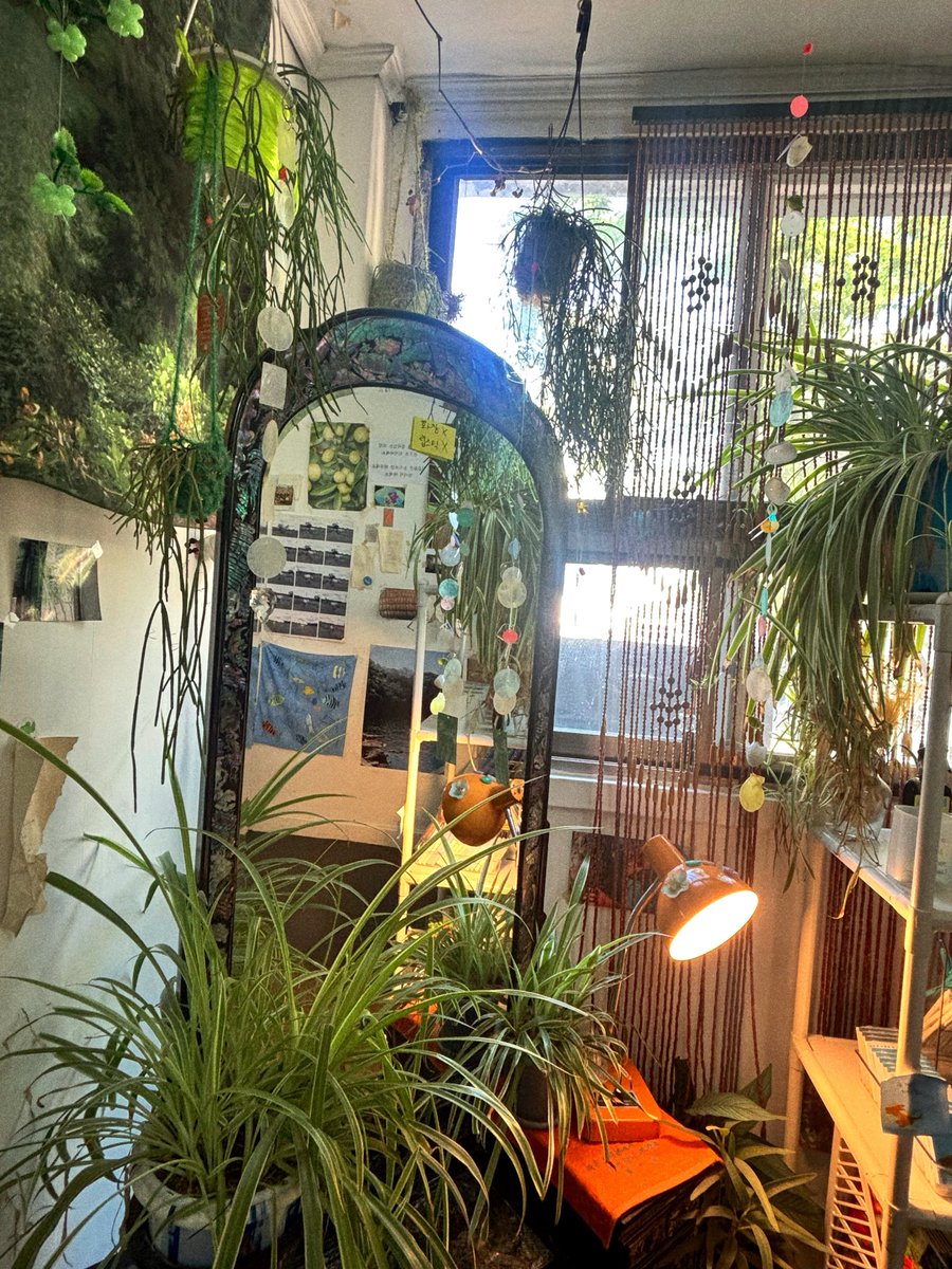 dohdohk31p's tweet photo. 📍 대구 - 물비늘  🐟 🪴 🫧

물고기와 자연을 컨셉으로 한 
대구의 소품샵 <물비늘>

글 사진 그림 소품 의류 다양하게 있음

직접 제작하신 것들+ 공간이 협소하다보니 
내부 촬영, 만져보는것 등등 이곳저곳 
제한 멘트가 많아서 눈에 띄었음 ☠️

초귀욤 물고기 티셔츠가 있길래 구입했다 !! https://t.co/7b8EoaR2OY