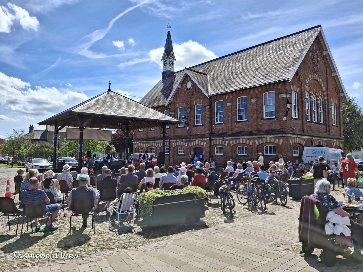 EasingwoldView's tweet photo. Easingwold Summer of Music 2026 gets underway with The Threetles 🎶😎 https://t.co/aAraKgFD8M