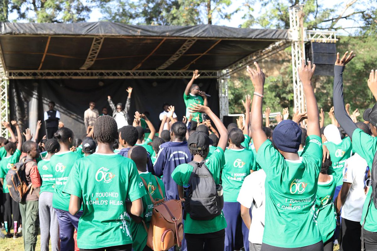 kiumbu_'s tweet photo. Kisumu streets today experienced customer delight as Naivas teams engaged shoppers while supporting the Mater Heart Run cause. Through Kikapu Kibonge moments and appreciation stops, customers felt valued and truly cared for. #NaivasCares https://t.co/vCg8aVdoC5
