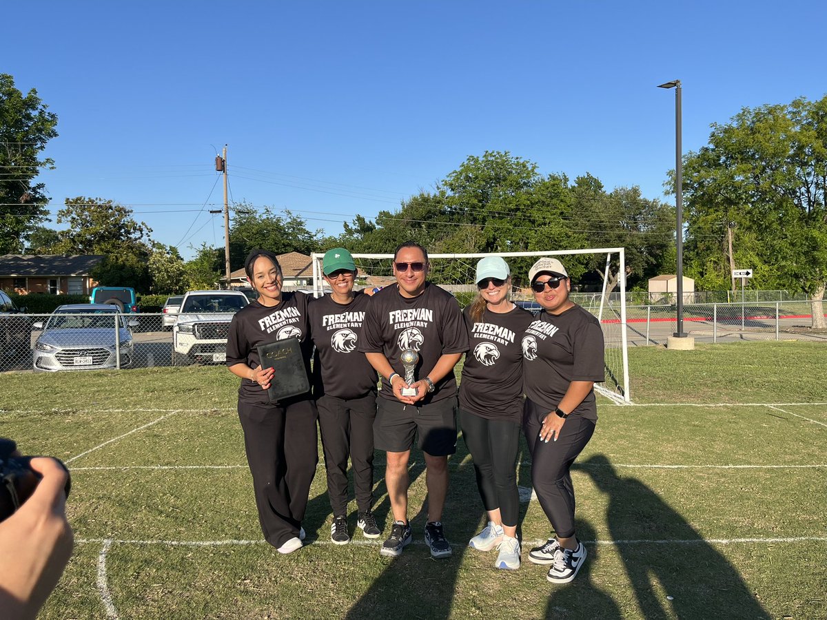 DelunaBriones's tweet photo. Farewell 25-36 Soccer Hawks! We poured our heart out on the field &amp; stood on business. Our boys ended 3rd in their division &amp; our girls ended with a win! Our school family were All Star supporters in making this happen! Thank you! The best is yet to come! @Freeman_Hawks https://t.co/jc9ECMz4DB
