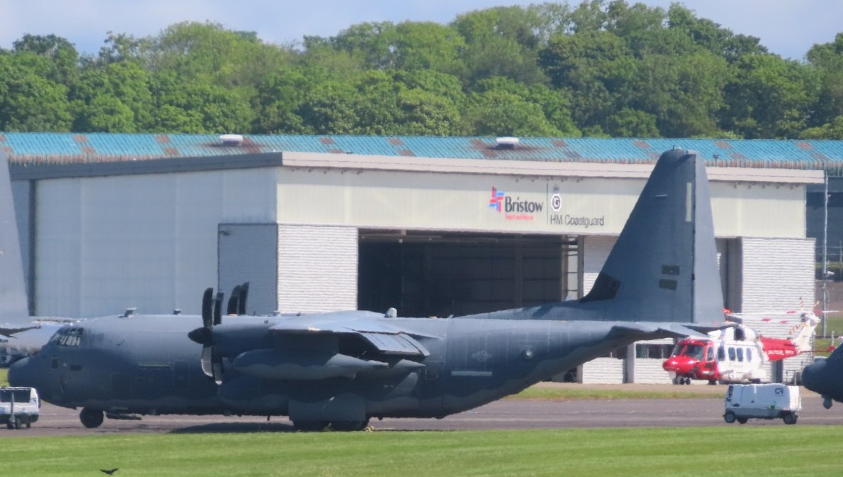 BloodyPolitics's tweet photo. The mysterious stars of the show this sunny afternoon ladies, gents and planespotters. All identifying markings are hidden and they arrived very much under the radar. Half a dozen USAF #MC130 Hercules and a photo-bombing Ranger's fan . #WATP #avgeek 🤓 https://t.co/HqrRhVUOsQ