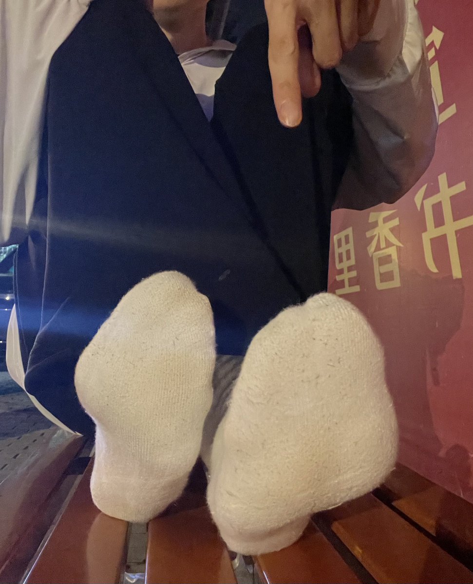 GGfindom's tweet photo. 贱货归宿
#男尊女卑 #白袜 #贱狗 #踢裆 #atm #直男s #压榨 #脚底 #母狗 #公狗 https://t.co/wZCMxxE7zD