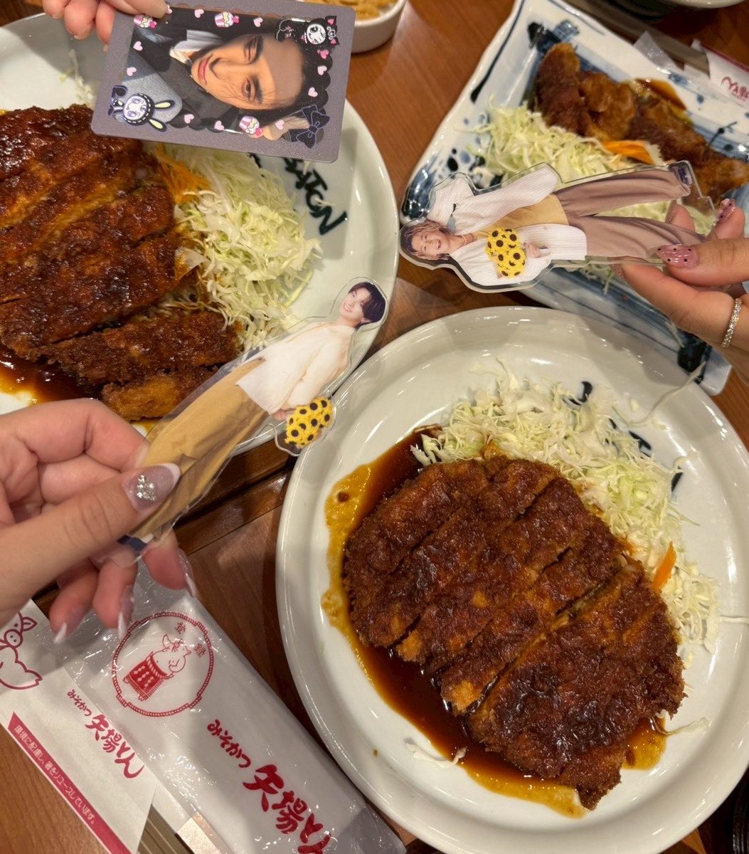 Knikama___com's tweet photo. 🌻AICHI https://t.co/6dXwOZYFrj