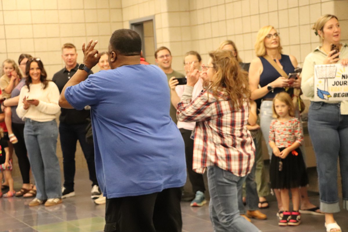 dmsbluejays's tweet photo. We wish our 8th graders all the best at LHS! To close out the last day of school, they took their final walk around DMS as middle schoolers, led by Mr. Cliff and Mrs. Surber! #DMSLeads #DestinationDiscovery https://t.co/ZcIpZisDzK