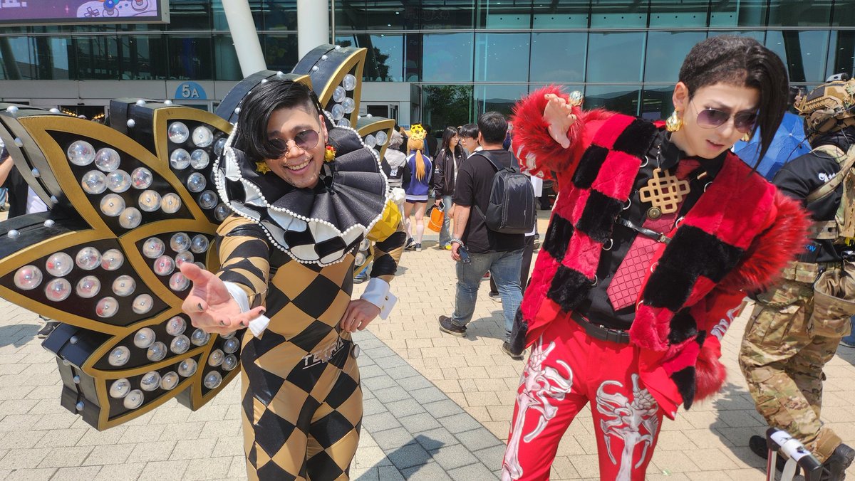 ZundaMoMo_cos's tweet photo. #Nikke 
당신이 맡긴 미래입니다
감당하십시오 아버지...

머스탱 @kawa_nishi0521 
한스탱 @ZundaMoMo_cos https://t.co/wv0nPdciM3