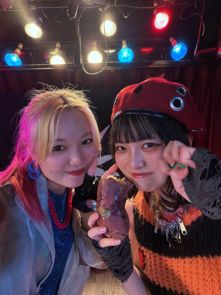 MΛLILI tweet media