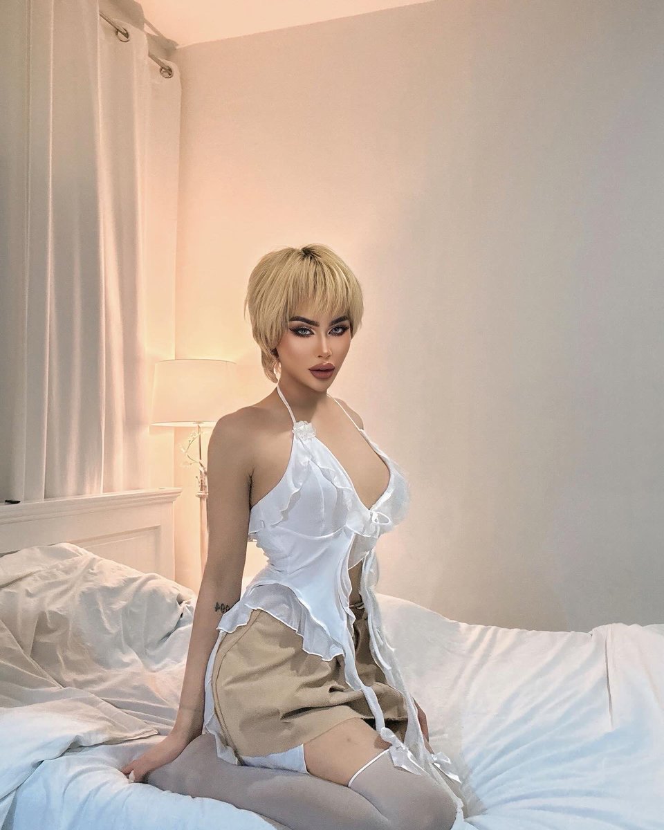 Gemjbui's tweet photo. #ladyboy_riyadh
#ladyboy_in_riyadh https://t.co/MJ4s2dJceR