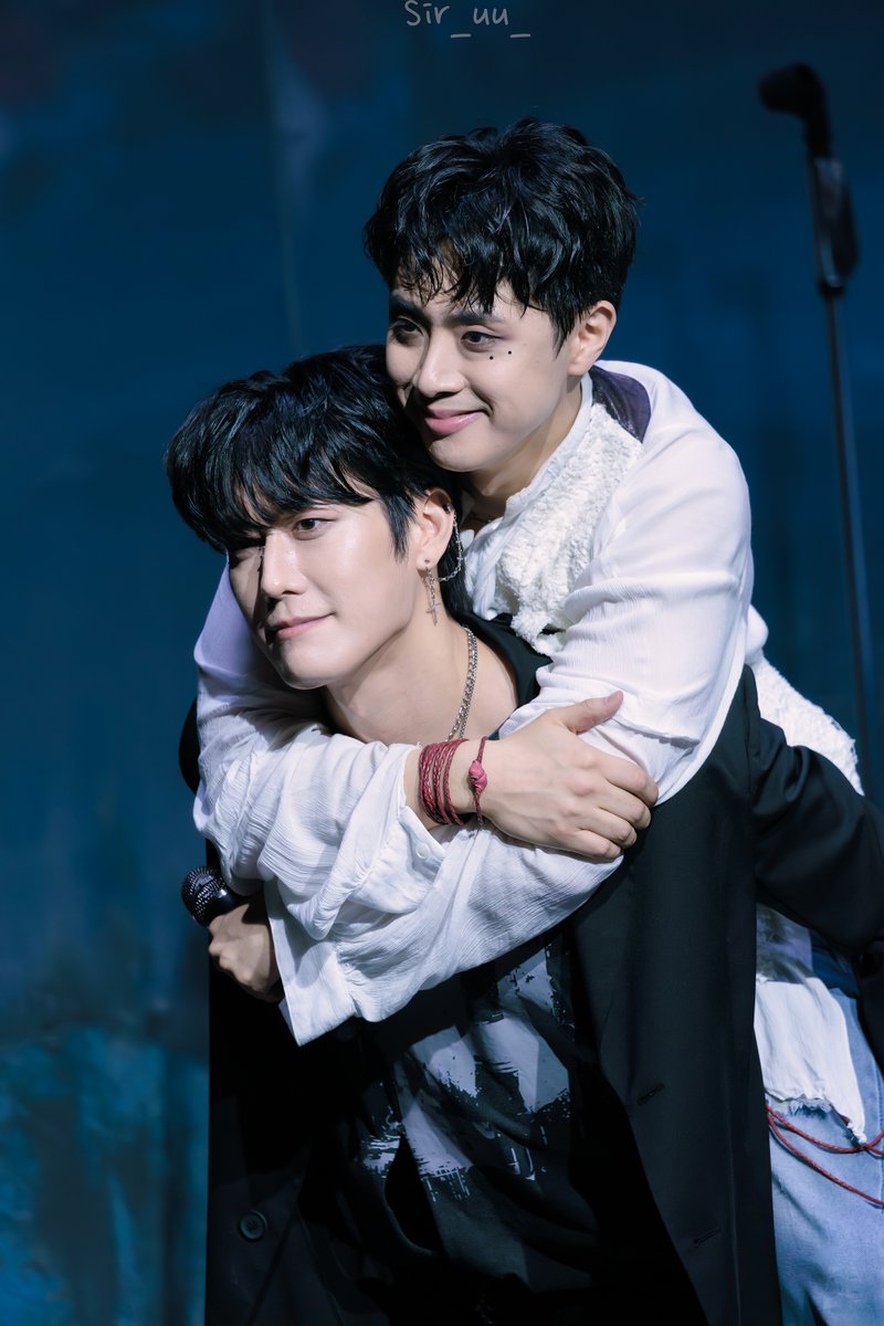 Sir_uu_'s tweet photo. 뮤지컬 <트레이스 유> '피처링 데이'   신은총, 심수호 나머지 컷들 3 https://t.co/HdUPa68JvL