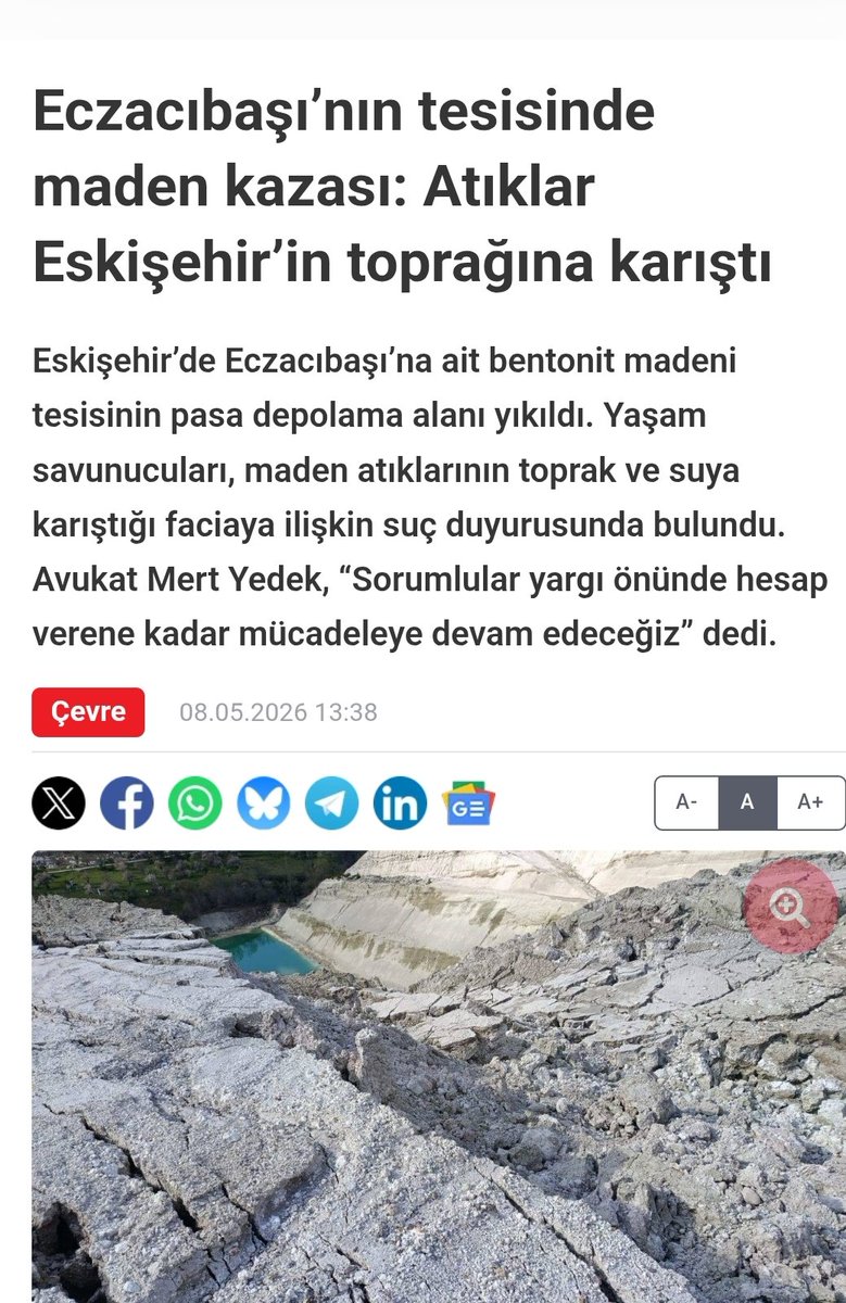 CangulOrnek's tweet photo. Başka bir görselle bakalım:

Sanatın İKSV aracılığıyla Eczacıbaşı himayesine verilmesi, üzerine kitaplar yazılması gereken bir neoliberal kültür atağıdır. TR'de sanat alanındaki sol hegemonyanın kırılmasında etkisi büyüktür. 

Şimdi sayelerinde doğa talanı ile finanse edilen festivaller dönemindeyiz. Güzel afişlerin arkasındaki zehir bu

👇