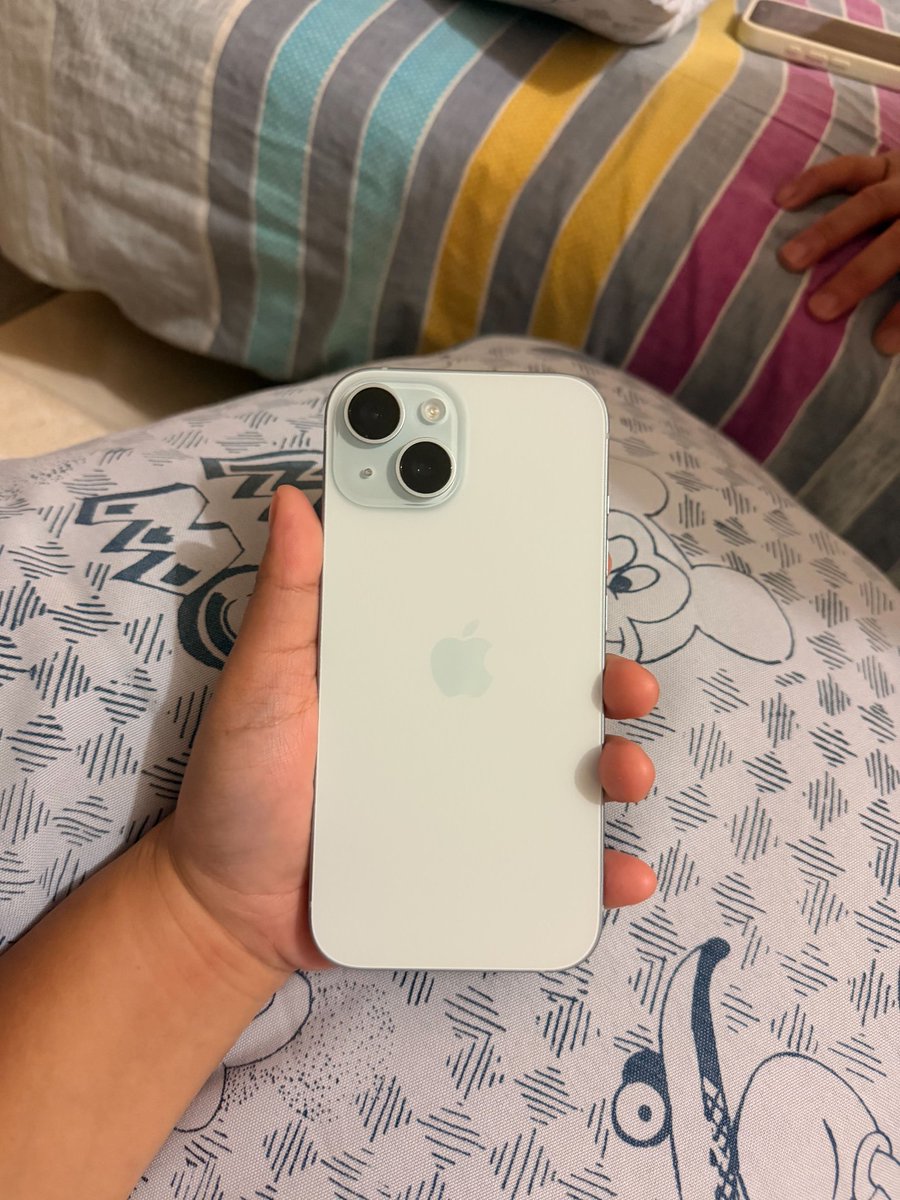 pchanlee91's tweet photo. GIVEAWAY 100 gcash

PLEASE HELP RT 🙏🥺

WTS/LFB 

Iphone 15 128GB Powder  with temp glass worth 900
₱35,000 ori 46,990
Blue(2weeks old) May 10 2026  binili.

Rfs biglang may emergency.

Sa sharer.  If your a melody/exol free 2 unsealed album.

Ends : kapag na benta n yung phone https://t.co/63WBS2BGEc