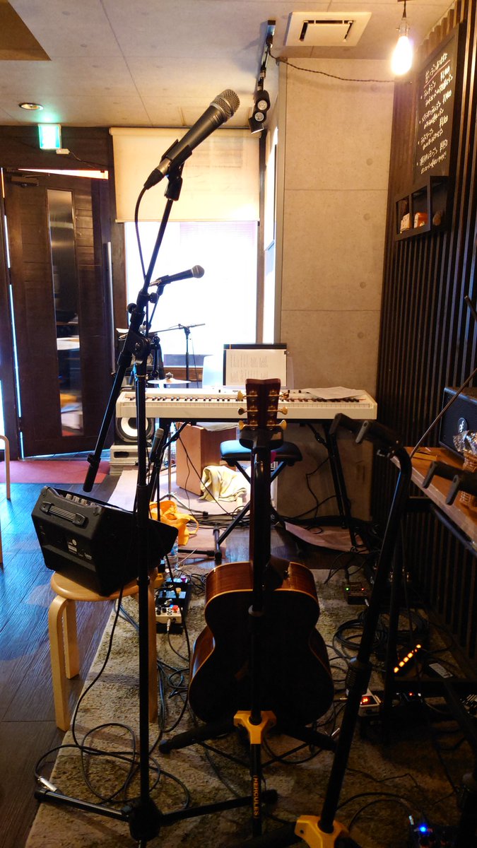 ppnavy913's tweet photo. 2年ぶりにmickの歌声を🎵ライブ後 久々にしっかりと会話できて嬉しかった
PURPLEは初めましてだったけど機会があればまた見たいなと
いい1日だった https://t.co/W0R1AkWr0C