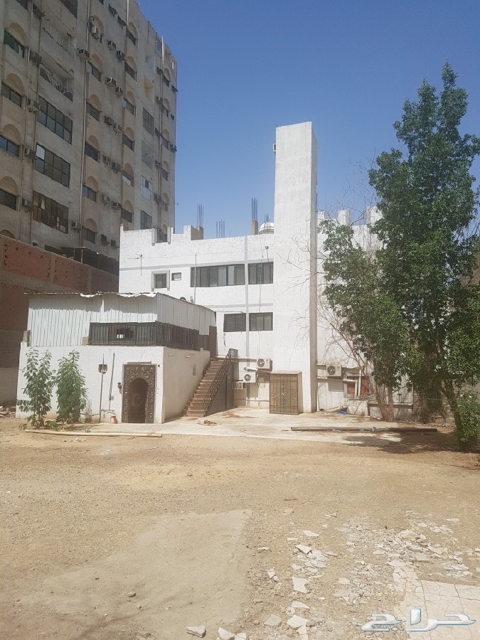 ho_anda's tweet photo. للبيع عمارة تجارية مميزة
الموقع/مكة المكرمة
تقع على شارع عبدالله عريف _ بجوار مركز قزاز و البنك السعودي للاستثمار 
واجهتين أمامي و خلفي
من الامام عمارة تجارية 
من الخلف أرضّ فاضية 
المساحة /1250م

البيع /٢٠ مليون قابل للتفاوض
صفتي  الوكيل الشرعي
للتواصل/0561399594 https://t.co/peqJQNhNlz