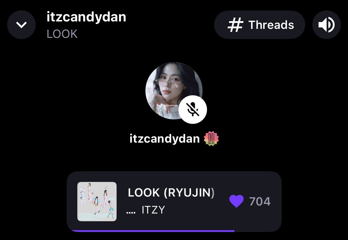 thinkaboutryu's tweet photo. candies come join hereee we’re chatting and doing song requests while streaming too ^^ https://t.co/9BXj1Zxqps