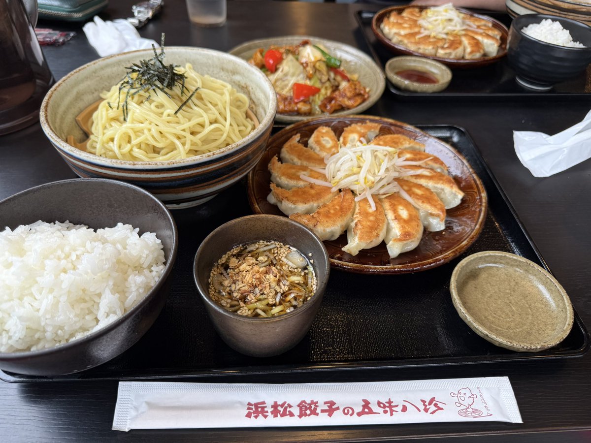 KENYA_Heimen9's tweet photo. 昨日の深夜高速かっ飛ば���て富士入り。
サウナぶち込み、

モーニング娘。見てきました。

5列目の通路側で確実にらいりーにレス貰いましたが、きょどって目を逸らしてしまいました。

日々精進。ありがとう五味八珍

#モーニング娘
#mm26_ROL
#櫻井梨央 https://t.co/EPWbd8xZDa