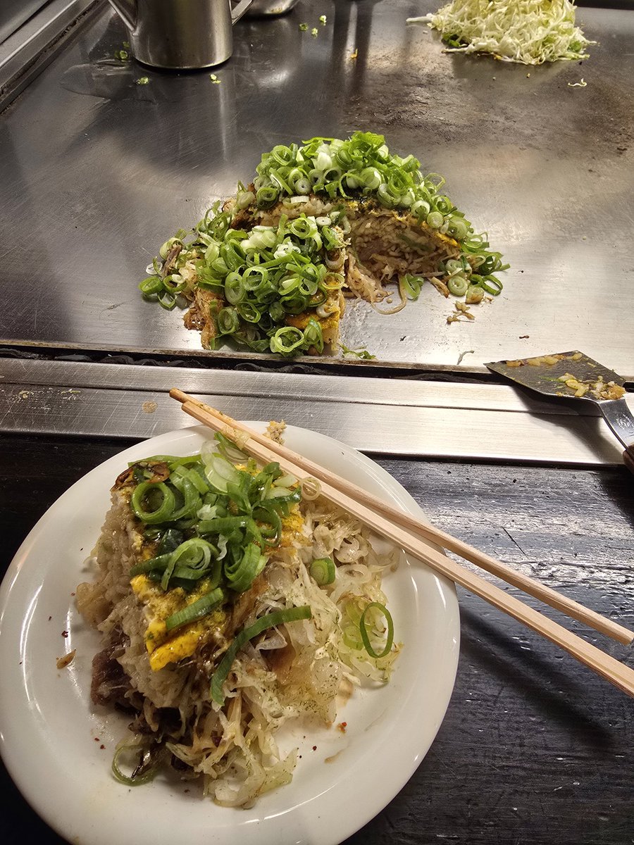 rayoff7777's tweet photo. 広島のお好み焼き美味しかった🤤 https://t.co/RCG4ui95Ww
