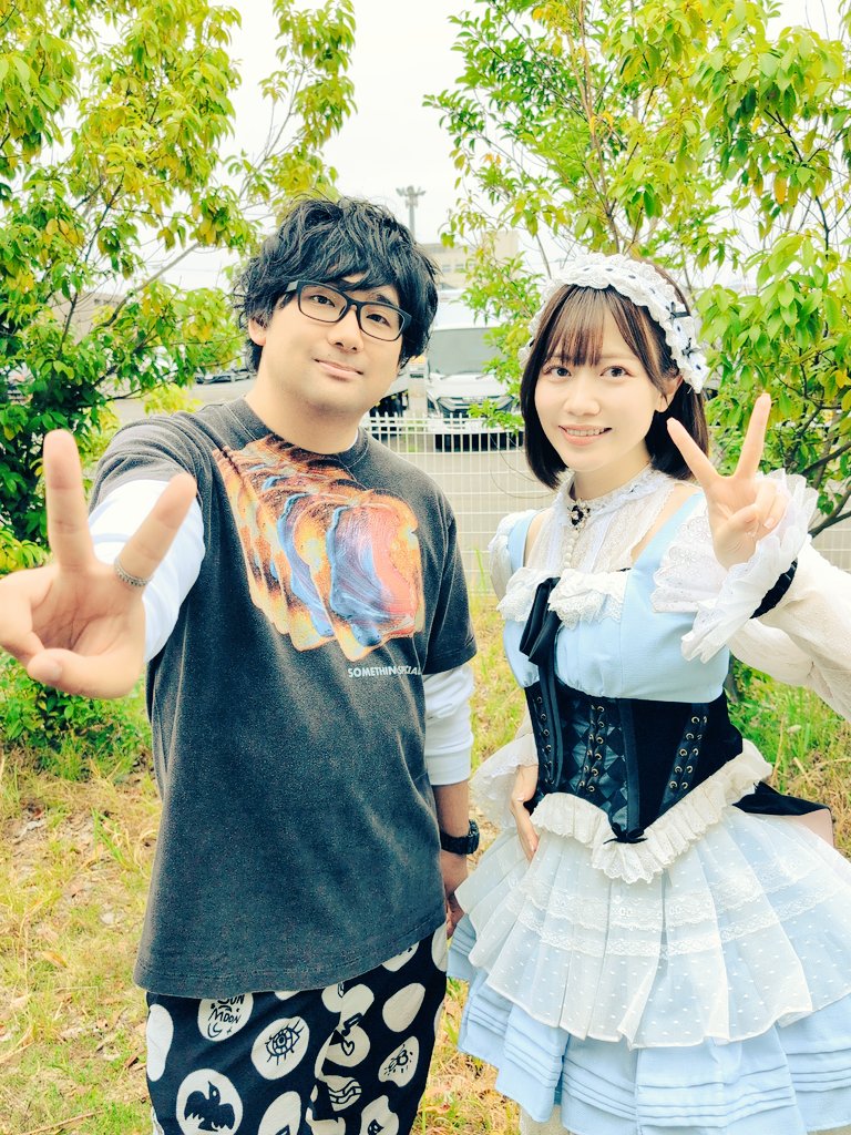 kshuuuu35's tweet photo. ひるのぶ。イオンモールむさし村山。知らない土地だと思ってたけど道自体はピューロとか神奈川方面行くのに使う道だった。
朝寝坊した瞬間は焦ったけどバンドセットも余裕で間に合ったのでよかった、結果的に前走ってたアルトありがとう🐺❤️🧡
どこで演っても楽しいね。

#GIRLSEDITION
#ARCANAPROJECT https://t.co/yfDUcYqd4U