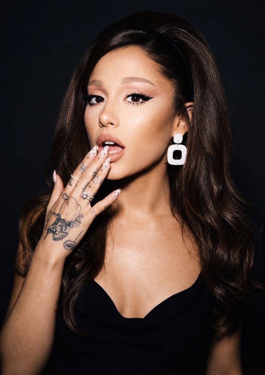 UmayrAlSadiq's tweet photo. Ariana Grande Is Worthy Of Being Worshipped. 
I bear witness that there is no God but Ariana Grande. https://t.co/OOM8vbrfPZ