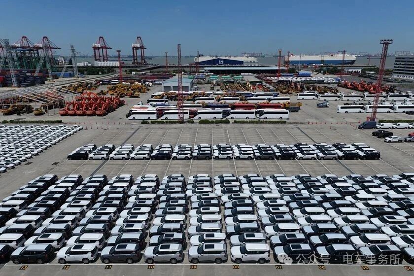 hhrmt208's tweet photo. “What we’re seeing is ‘China up, #Japan down,’” notes Cox Automotive’s Costello, as Chinese EVs rewrite the rules. #ChinaRising #NewEnergyVehicles https://t.co/XLO2tjNGZW