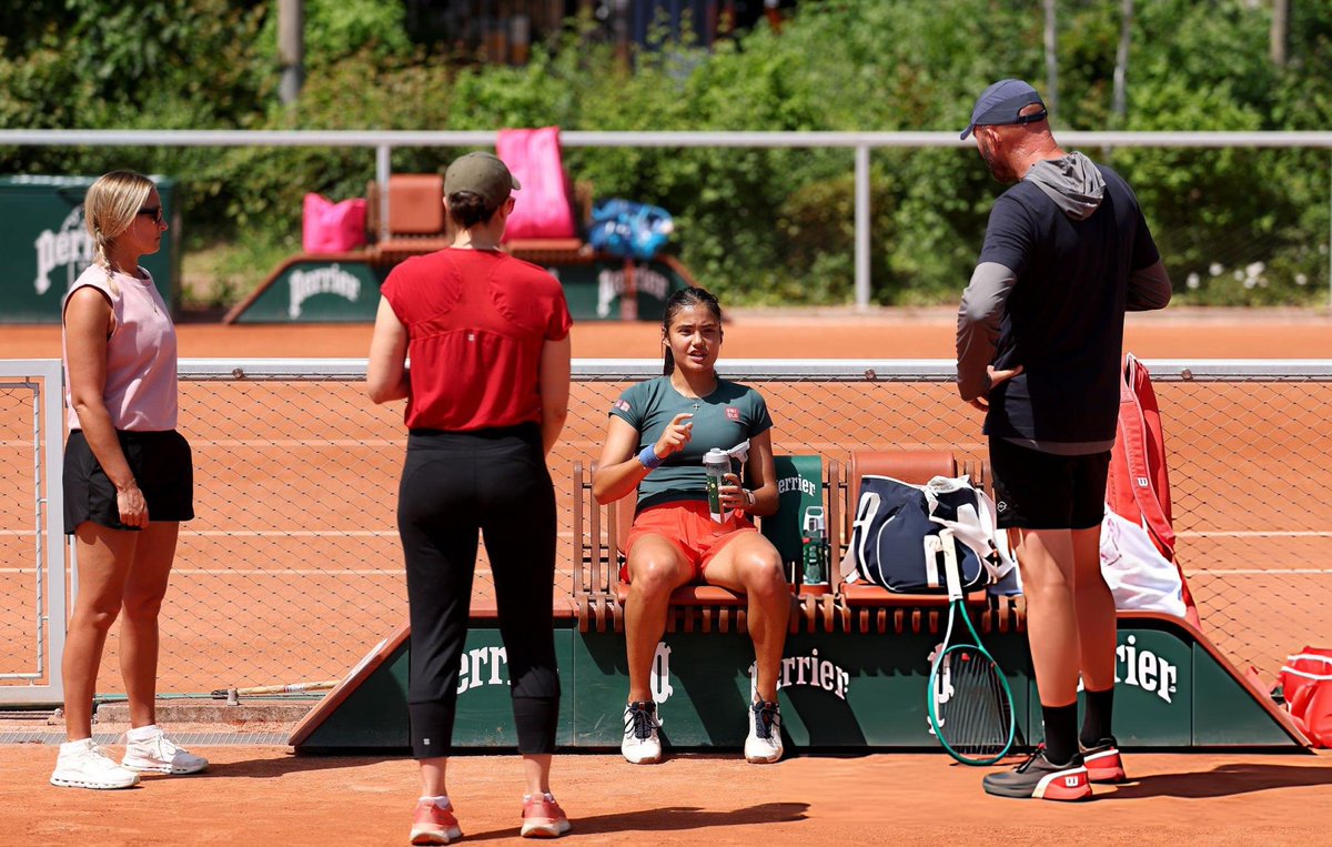 EMMA RADUCANU 🎾 tweet media