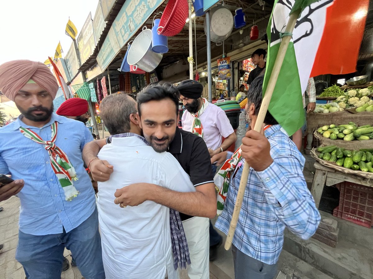 RaminderAwla's tweet photo. ਡੋਰ ਟੂ ਡੋਰ ਚੋਣ ਪ੍ਰਚਾਰ ਮੰਡੀ ਅਰਨੀ ਵਾਲਾ ਵਿਖੇ ll https://t.co/TmV3eL0uGG