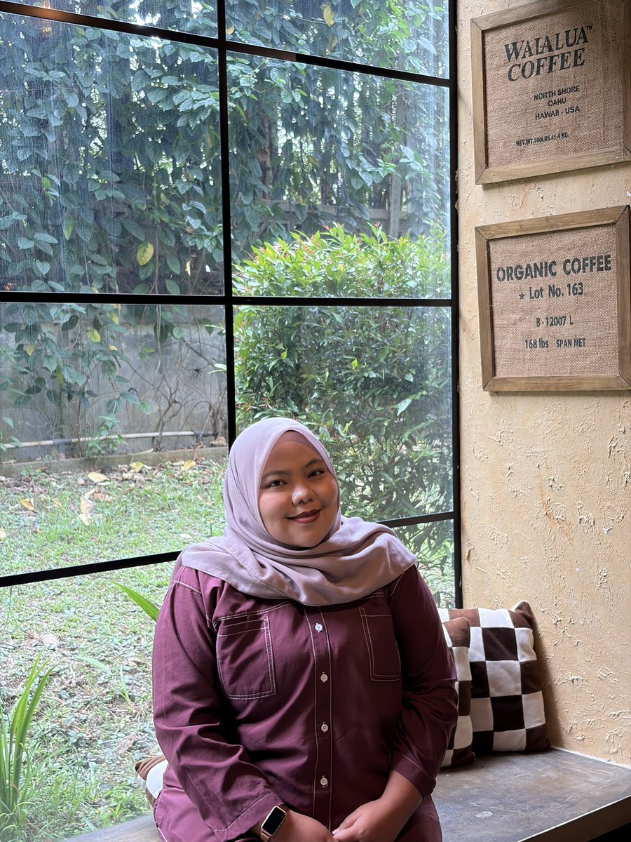 intannadya's tweet photo. @shitlicious Ikutan lagi kali yaaa. Mencari teman yapping bersama. Kita misuh-misuhin dunia yang makin gajelas ini, ayok!! Wkwkwk. Urusan jodoh, belakangan deh. #BiroJomblo https://t.co/AnjDcItnxi