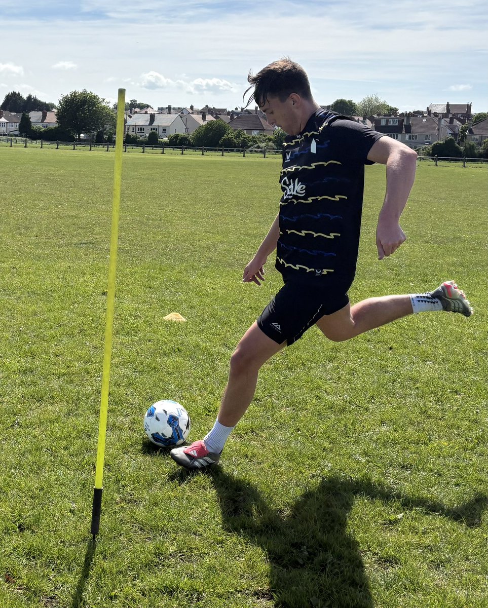 Blossom skills football coaching tweet media