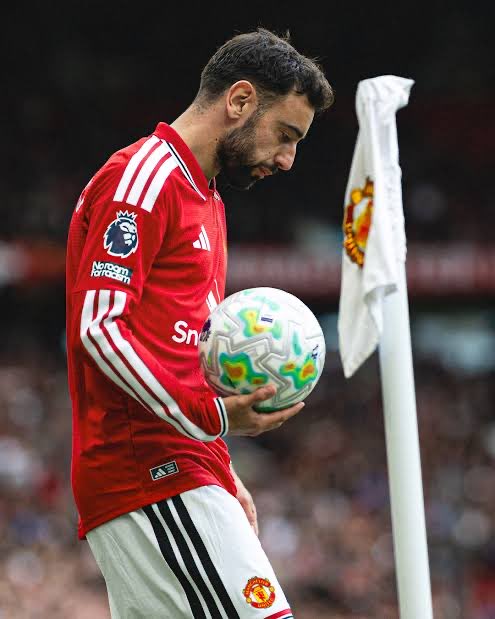 Mr Man United tweet media