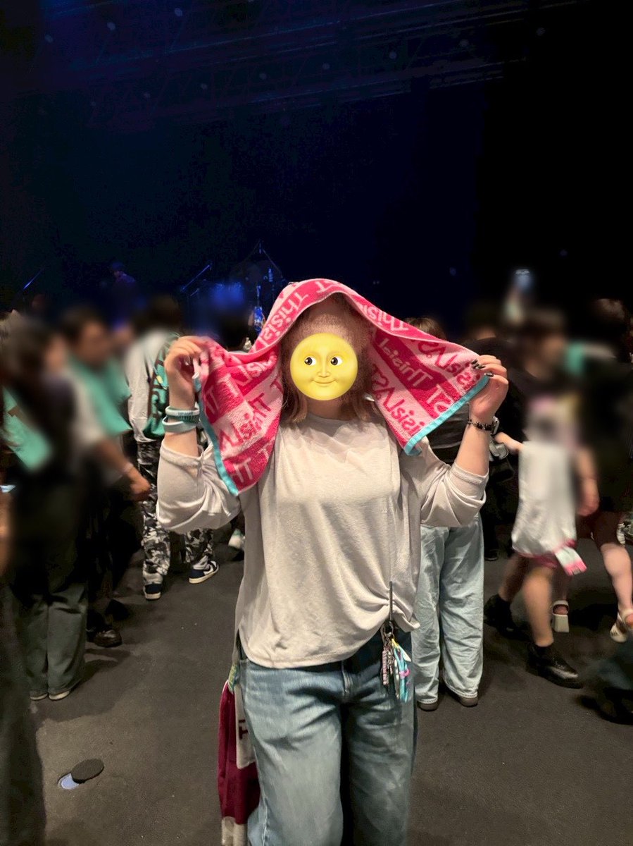 sat_____l15's tweet photo. #ThisisLAST
one man live tour “Trigger”

久しぶりのライブ!!

LIVEはやっぱり力になります

来月も楽しみ^ч^ https://t.co/YKlLT3Jp8F