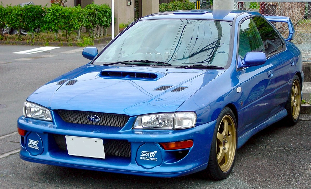 ETHER_10's tweet photo. 憧れだったGF-GC8 F型 インプレッサを納車しました！
前オーナーが愛ある方で目立つサビがほとんどなく、バンパーエアロ・４連タコメーター・ブースター付きで申し分なかったです！
めちゃハマってしまったFLOW GLOW(特に千速さん)の皆さんとドライブするの楽しいです！
#みてやちはや
#千速ワークス https://t.co/57c0iPVSPk