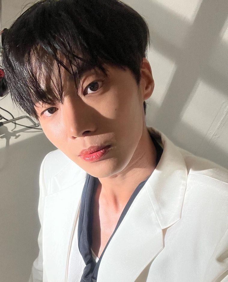 영우 tweet media
