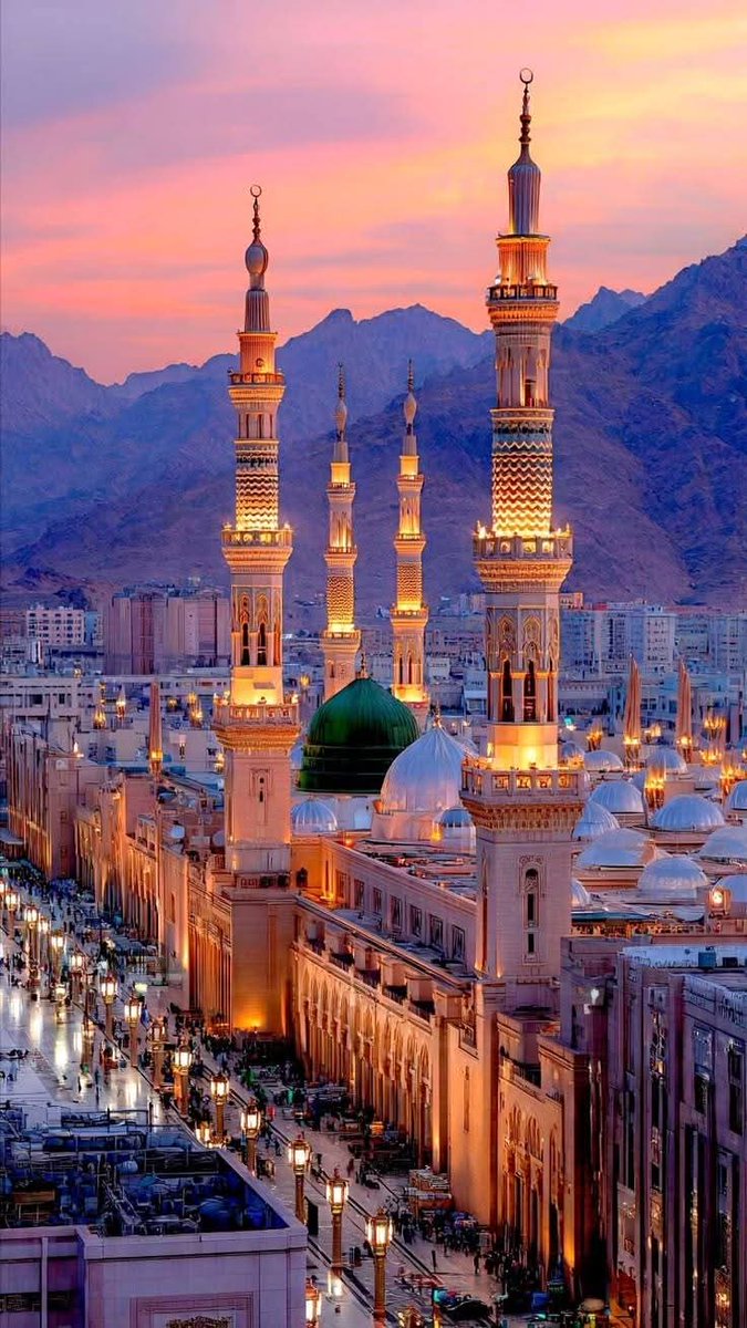 HS0fficial's tweet photo. چشمِ انساں سے اشکوں کے ٹپکے ہوئے،
جتنے قطرے ہیں اتنے درود آپﷺ پر۔۔۔
آسماں کے دوشالہ میں ٹانکے ہوئے،
جتنے تارے ہیں اتنے درود آپﷺ پر۔۔۔ https://t.co/r7xeisKlOD