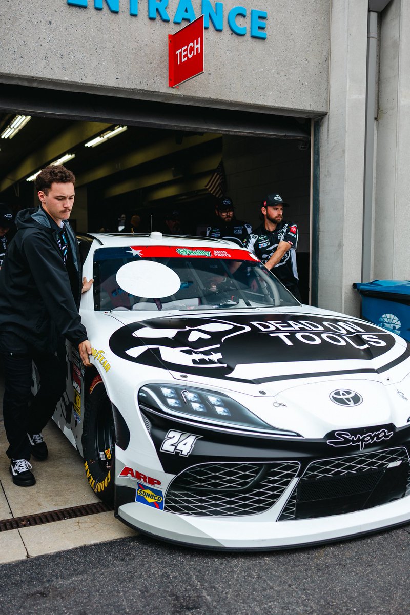 Sam Hunt Racing tweet media