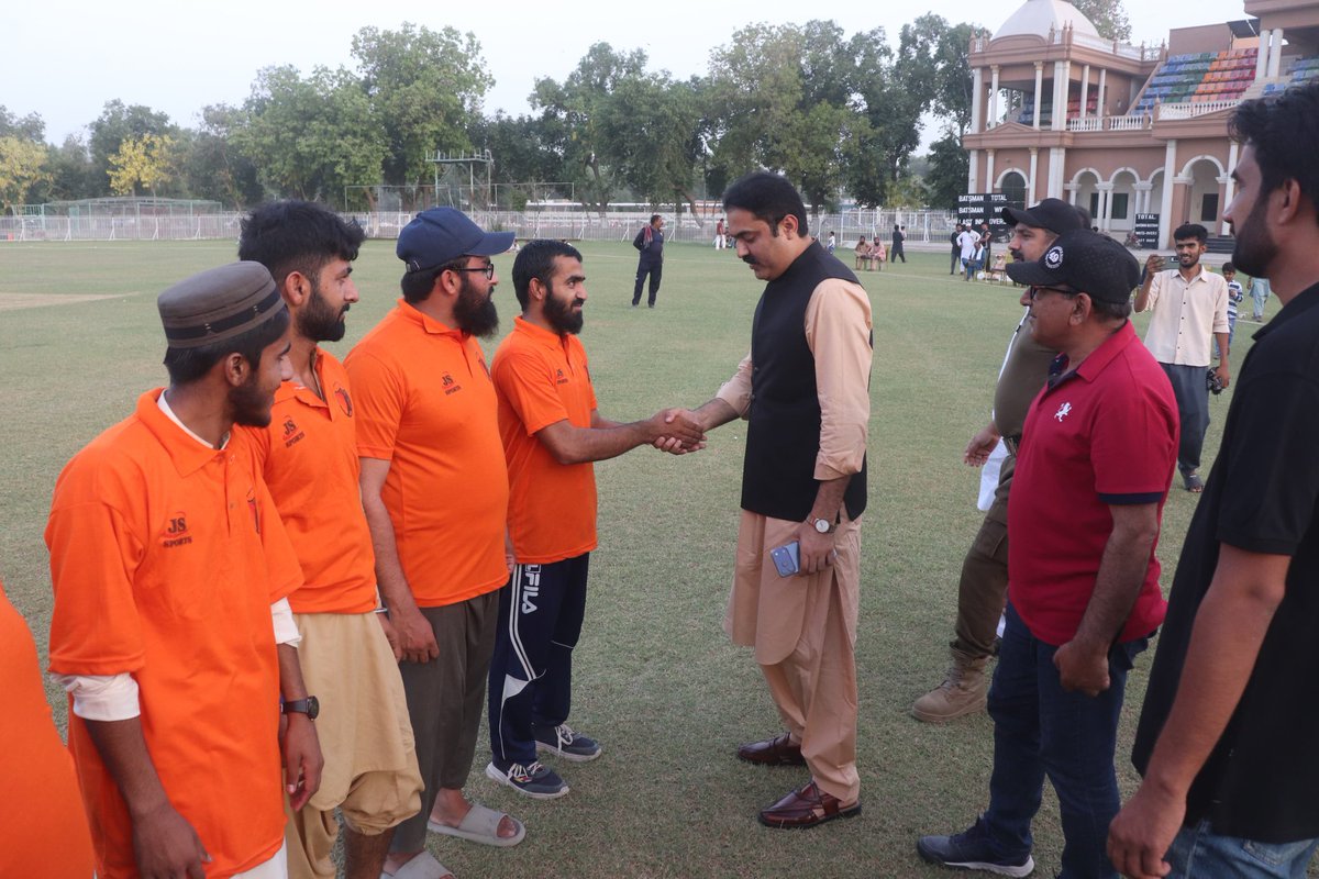 Commissioner Bahawalpur Division tweet media