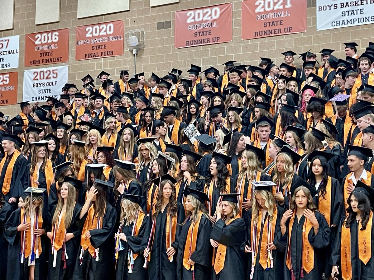 MrsLauer's tweet photo. Mead Mavericks are getting ready to graduate! @svvsd @MeadHS it’s a beautiful day. @SVVSDsupt https://t.co/mZHNZq2GCk