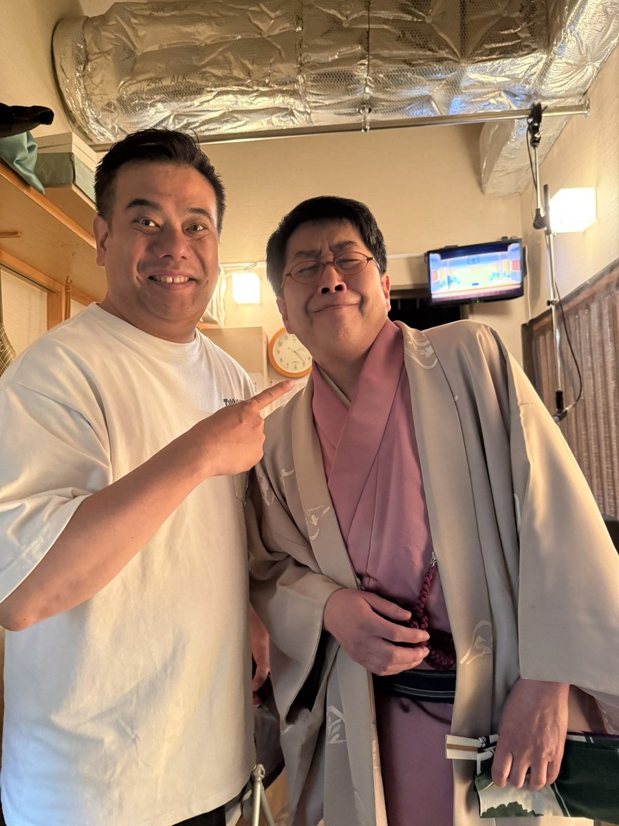 murakugo's tweet photo. 笑福亭鉄瓶
繁昌亭大賞受賞ウィーク✨6日目！！

上方落語界のツチノコ
瓶生お兄さん！！
ご一緒させて頂き光栄でした😂

鉄瓶兄さんは、
配慮の連続。それをナニして自身の高座に活かす。大爆笑から涙。

ありがとうございました！！ https://t.co/6bx66z8WJO