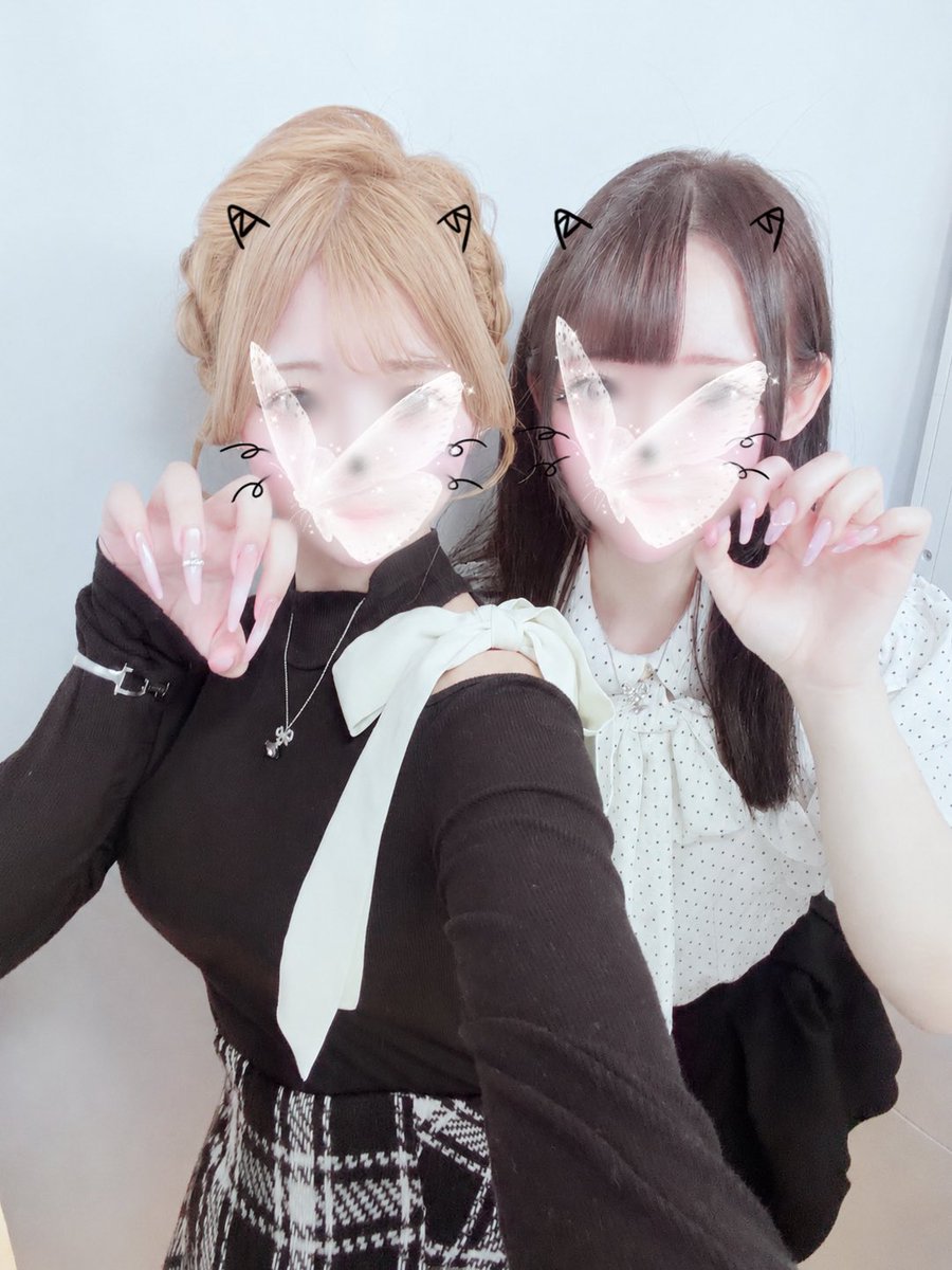noati126's tweet photo. ネックレスおそろいだった💞 https://t.co/1x8iV1UJiW