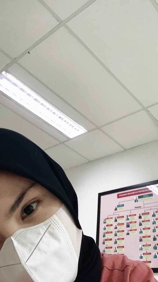 ganesaofc's tweet photo. setiap hari ngeluh cape kerja ttp berangkatttt https://t.co/iY3SIYaIMk