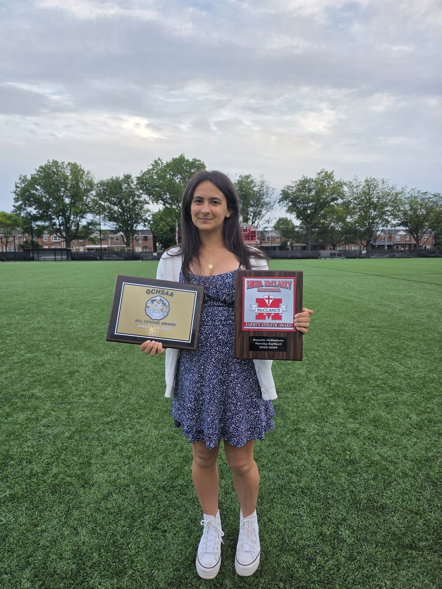 ROSALIED2027's tweet photo. Two time CHSAA All League award winner. Completed my Varsity season with 84 strikeouts a .263 batting average, and a .926 fielding percentage.  
Next up... summer Showcases!
@ESHuskiesLI @d1fastpitch1 @CoastRecruitsSB @CoastRecruits @NCAASoftball @NJCAASoftball https://t.co/BZUvj4N0dI