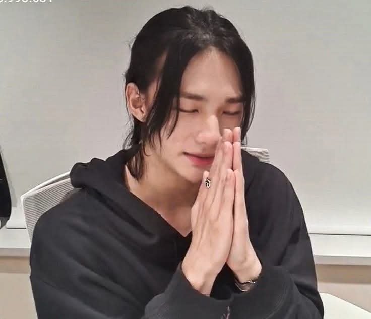 __SoftySof's tweet photo. @Stray_Kids Por favor que canten "타 TA" con las remeras de Argentina NO PIDO TANTO https://t.co/QRhk4nhJnA