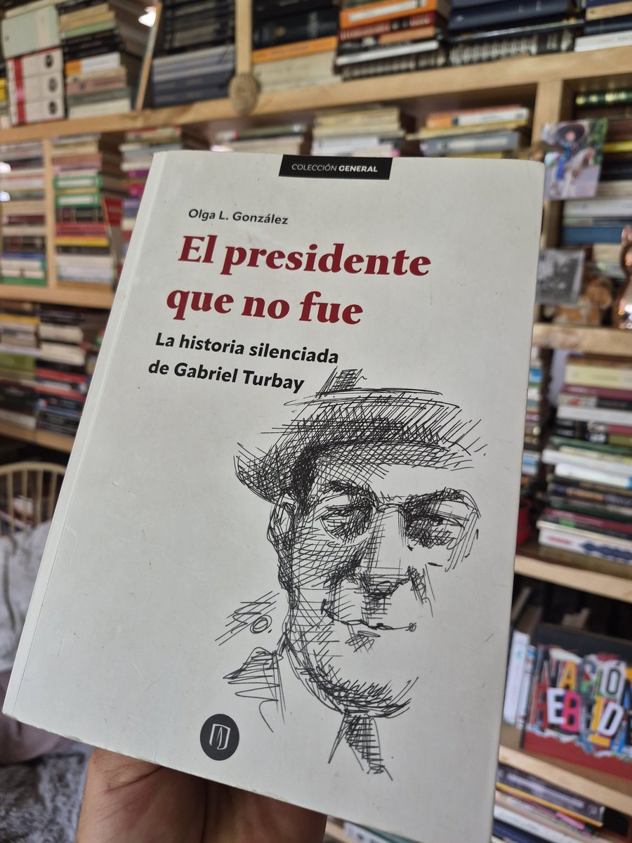 lejandroesmeral's tweet photo. Anoche terminé de leer este libro y gracias a ello la figura de GT se me hace digna de admirar, de estudiar,  las de JEG y LG, y otras de la política de aquellos años, cuestionables y tristemente celebres. El anexo 3 como final, excelente. Muy completo y riguroso  trabajo @blou https://t.co/v1eawHuVA1
