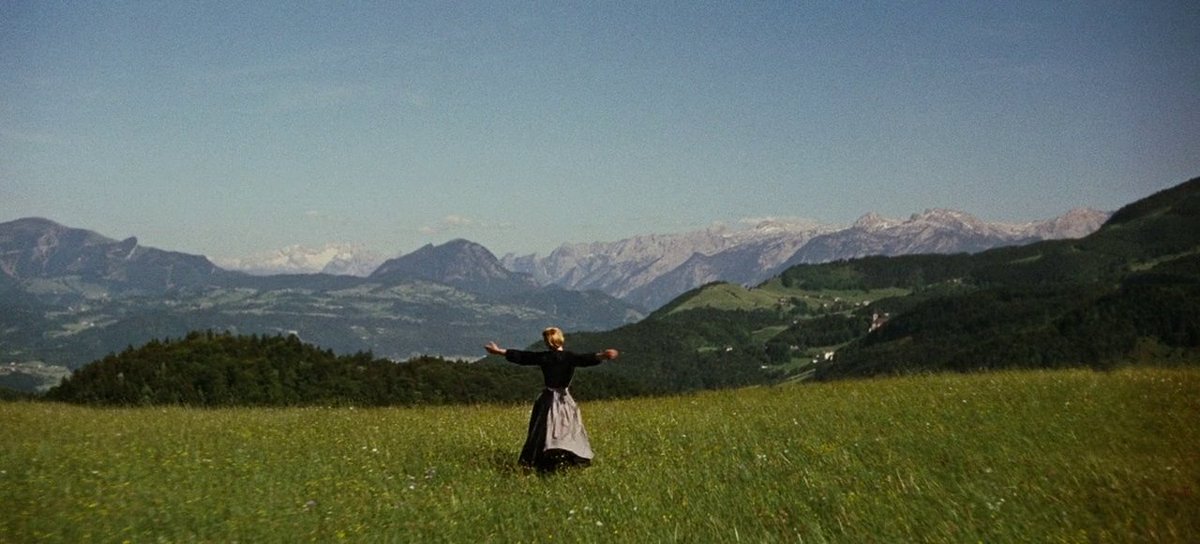 alba_pasquet's tweet photo. Al mateix instant, la meva ment va començar a tararejar Edelweiss, a pensar en el capità Von Trapp, la increïble Julie Andrews i en la millor història que s'ha explicat mai als alps austríacs 🌲🏔️
#TheSoundOfMusic https://t.co/4cs23Sv6CP