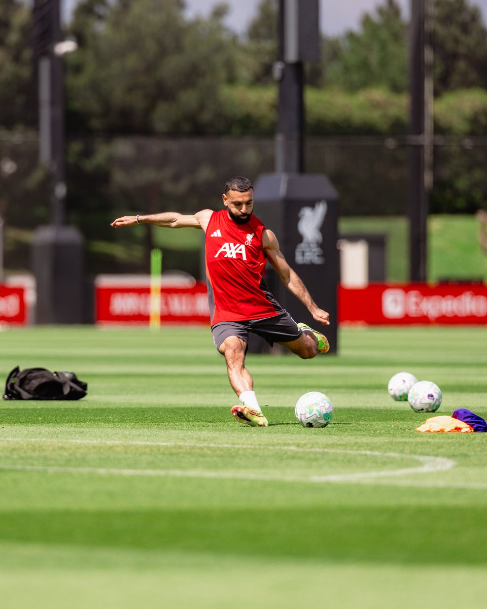Liverpool FC tweet media