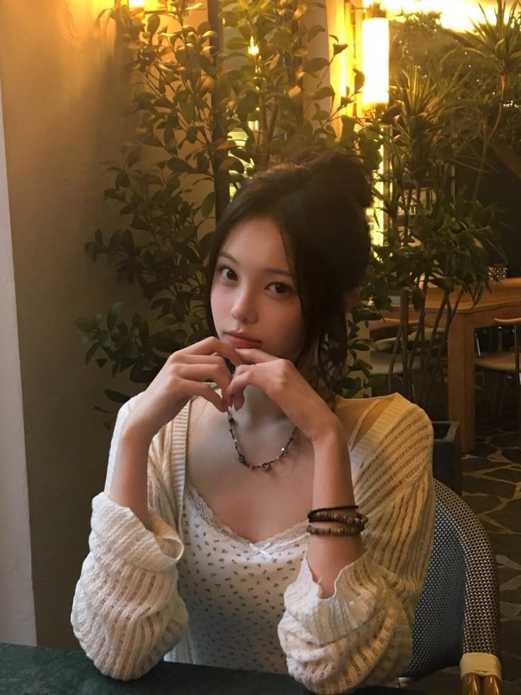 UnsleptIan's tweet photo. HALAW EVERYONE AYO NGOBROL SAMA MUKA BARU 🥺🥺🥺 https://t.co/JlZFcHPm56