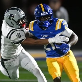 MSR_Ohio's tweet photo. LEON CUMMINGS-RB-GAHANNA LINCOLN - 2028. Super tough runner between tackes. 5'9-190 with 4,7 speed. Good initial quickness. Like run vision. Durable power runner. Good hands. Breaks tackles. N/S runner. Improve speed. Needs to develop burst. Improve stop/start ability. Improve acceleration.  Tough to bring down. An MSR top 6 RB in 2028 Class. Impressive.