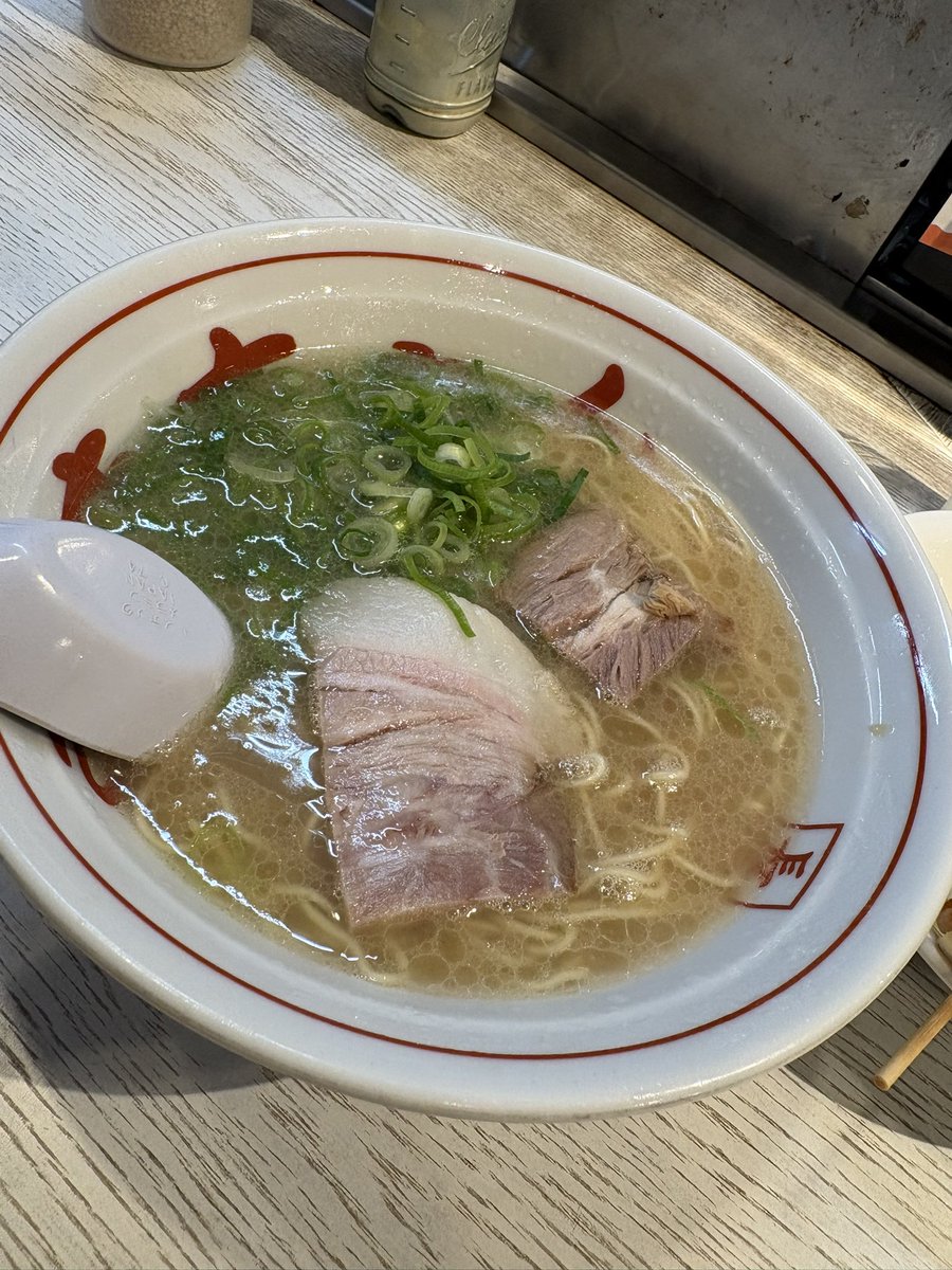 ぴょんぴょん@ tweet media